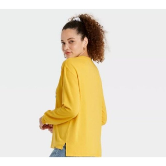 Latino Heritage Women's Large Poderosa Yellow Sweatshirt - Picture 4 of 8